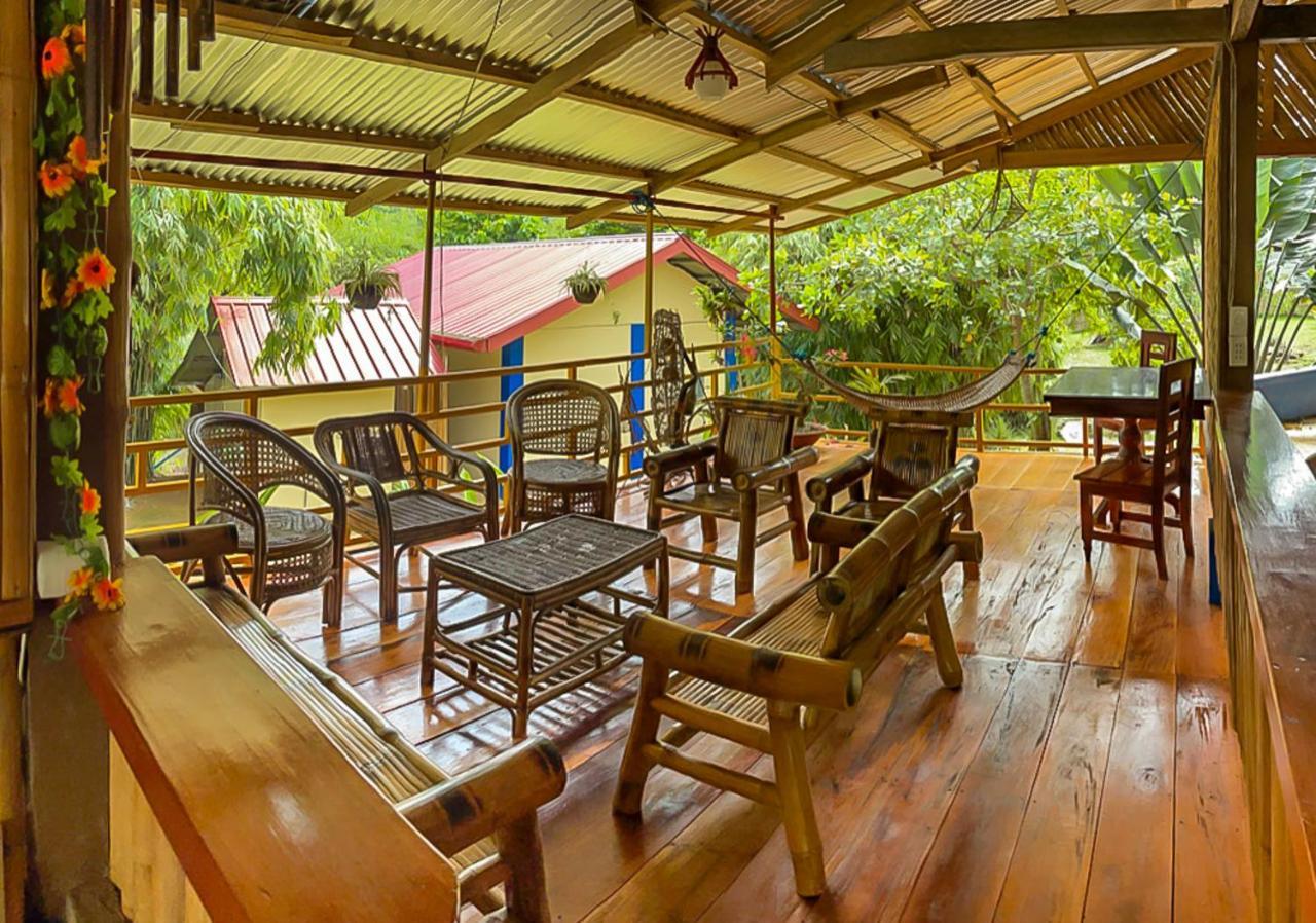 Blue Moon Guesthouse Puerto Princesa Buitenkant foto