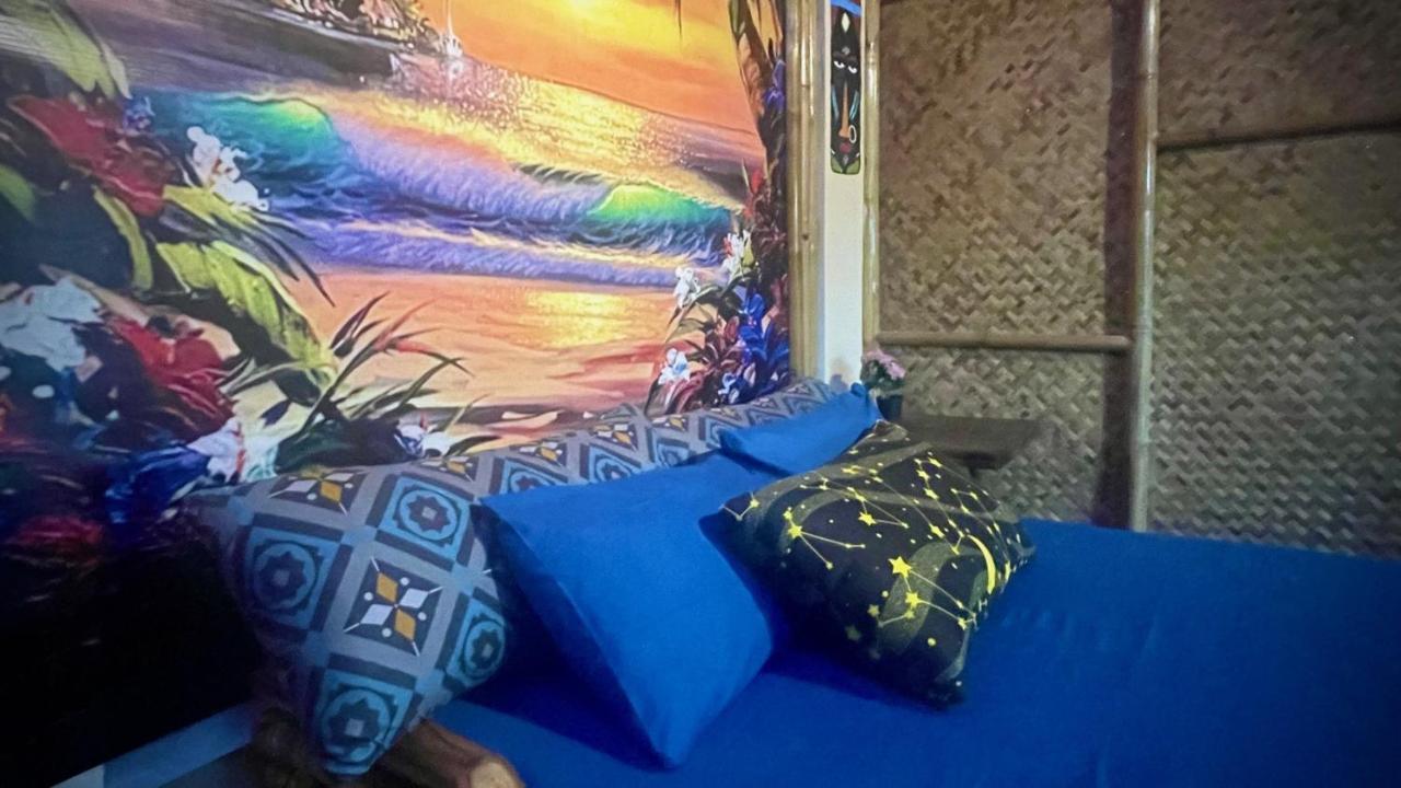 Blue Moon Guesthouse Puerto Princesa Buitenkant foto